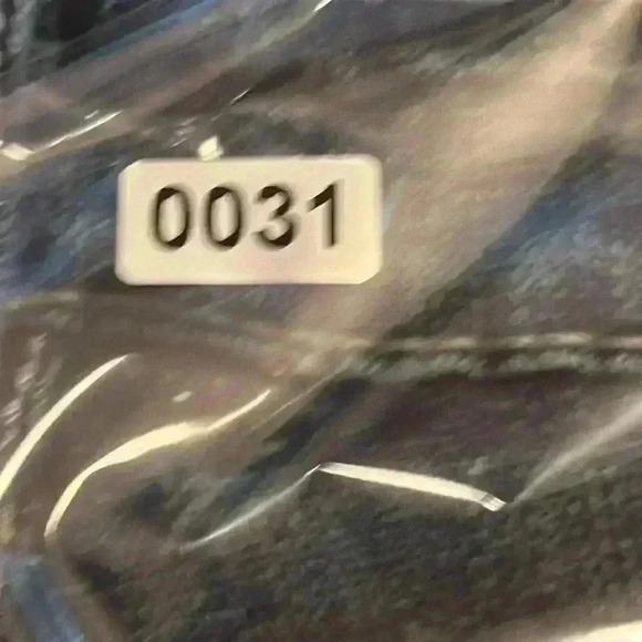 BKE Sabrina dark wash low rise shorts, size 32 - Picture 5 of 5